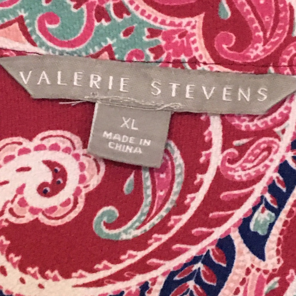 VALERIE STEVENS - Picture 3 of 4